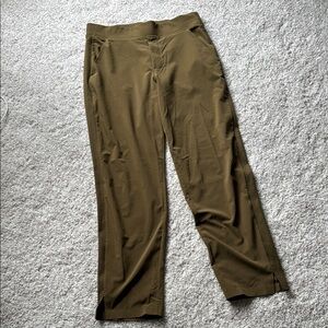Athleta Olive Brooklyn mid-rise anklePants